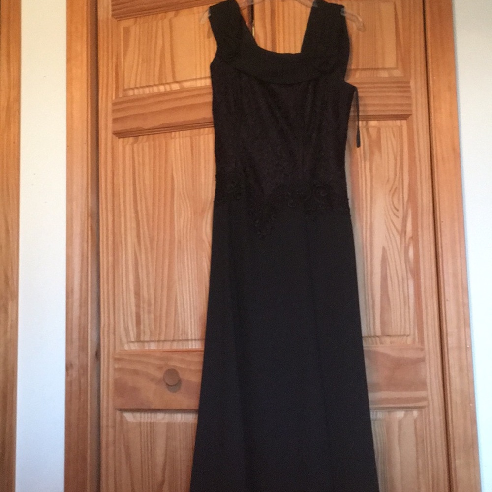 Heavy women's formal gown 9/10